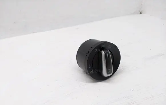 Volkswagen Tiguan Light switch 3C8941431C