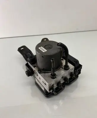 Hyundai i40 ABS Pump 589203Z510 BH6013I501 GND3D0090FR
