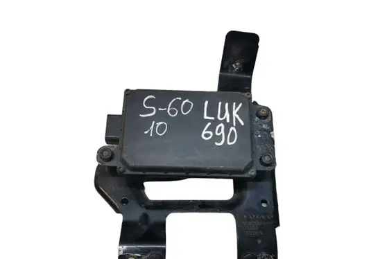 Volvo S60 Distronic sensor radar 31334510 AG9N9G768BC 31252833