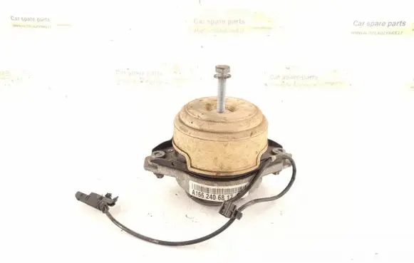 Engine mount bracket