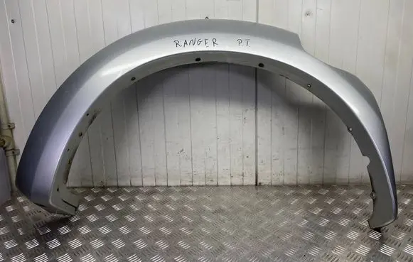 Ford Ranger Rear fender molding trim UR969751W51