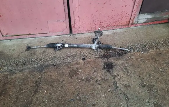Ford Focus C-MAX Steering rack 3M513A500AN CCPG11V076