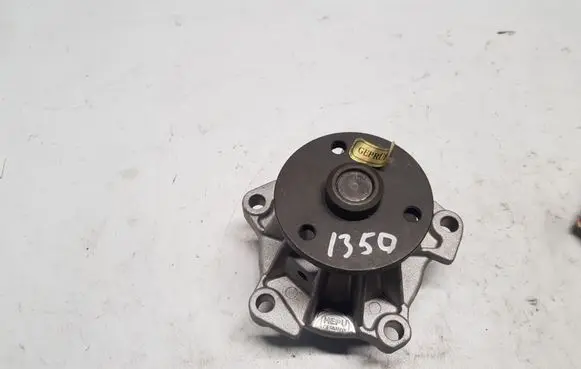 Ford Sierra Water pump 7087383 6189520 P226