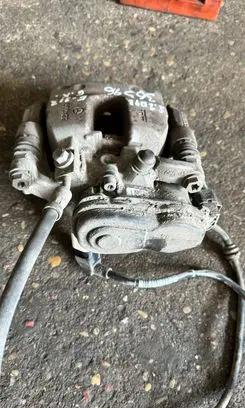 Mercedes-Benz E W213 Rear brake caliper A0004237100