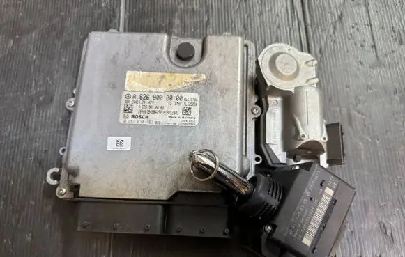 Mercedes-Benz C W205 Engine control unit/module A6269000000 A6269010000 0281030192
