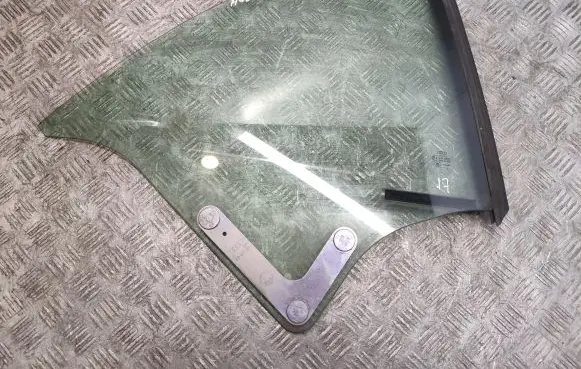 Audi A5 8T 8F Rear vent window glass A011404