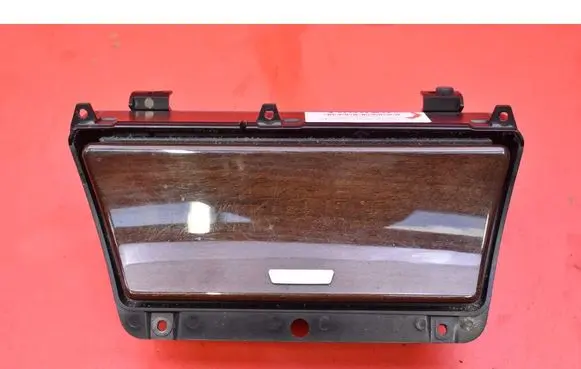 Glove box