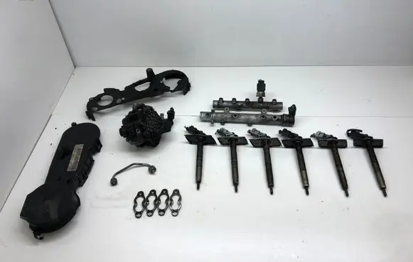 Audi A6 S6 C6 4F Fuel injection system set 059130755S 0445010171 0928400572