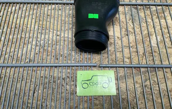 Mercedes-Benz G W461 W463 1st Gen Air micro filter air duct channel part A4630940208 4630940208