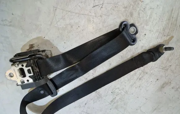 Mercedes-Benz B W245 Front seatbelt 602877300