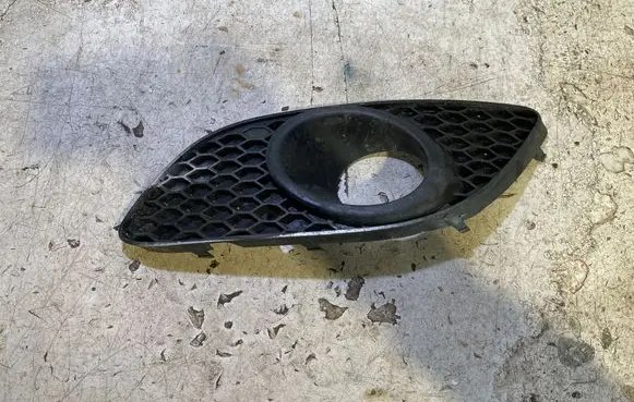 KIA Ceed Front fog light trim/grill 13247322 537776606 05154633