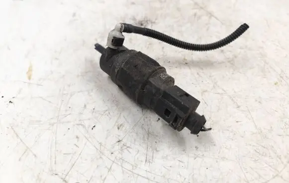 Audi A4 S4 B8 8K Windscreen/windshield washer pump 8K5955647