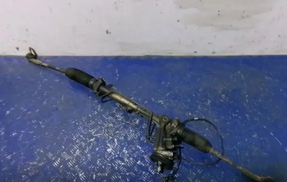 Volkswagen Polo IV 9N3 Steering rack