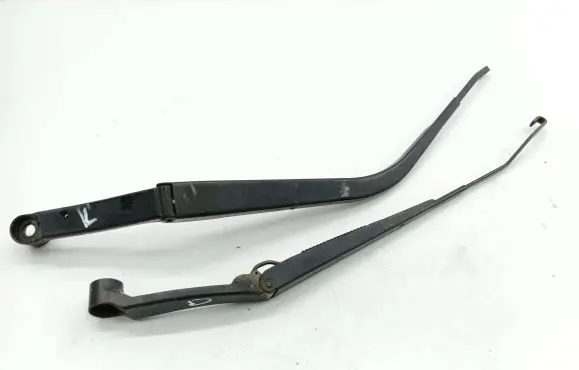 Mitsubishi Outlander Front wiper blade arm 716210 716310