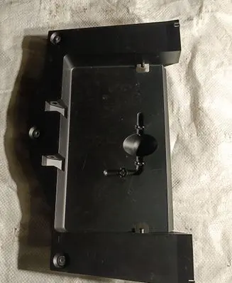 Glove box