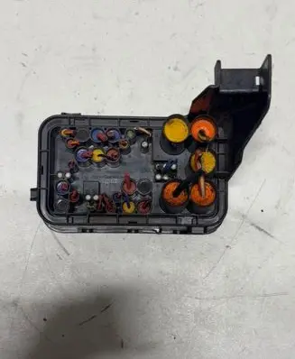 Skoda Octavia Mk2 (1Z) Fuse module 1K0937700B