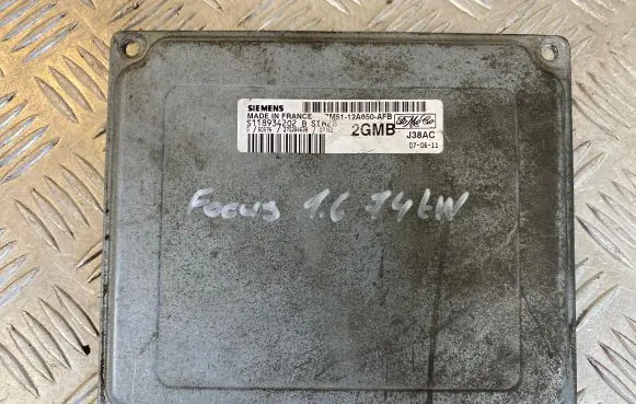 Ford Focus Engine control unit/module 7M5112A650AFB S118934202B