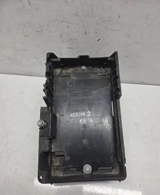 Opel Meriva B Battery box tray 13396156