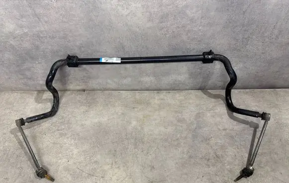 Mercedes-Benz GLC AMG Front anti-roll bar/sway bar A2533230065