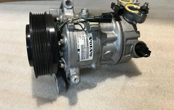 Volvo XC90 Air conditioning (A/C) compressor (pump) 31469966 04990506684