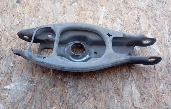 BMW 1 E81 E87 Coil spring/strut mount 