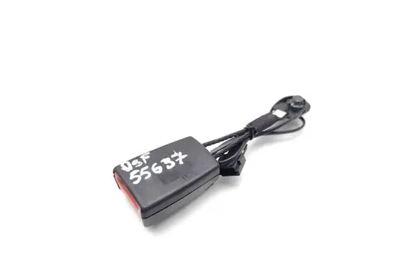 Chevrolet Orlando Front seatbelt buckle