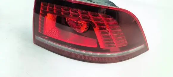 Volkswagen Phaeton Rear/tail lights 3D0945096L 35675 01WCW5