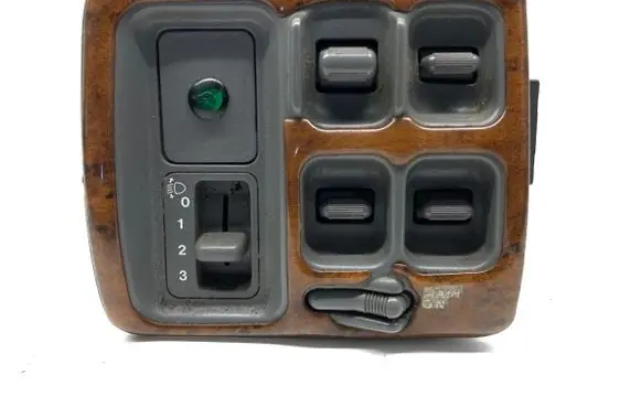 Honda CR-V Electric window control switch M17432