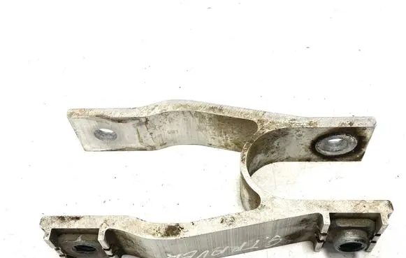 Volvo XC90 Engine mounting bracket 31339951 BQ8RA