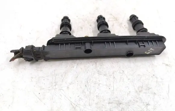 High voltage ignition coil
