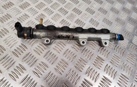 Renault Laguna II Fuel main line pipe 82426550 0281002753