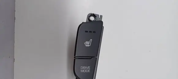Hyundai i40 Seat heating switch 937303Z510 39R1DS1000 1409190059