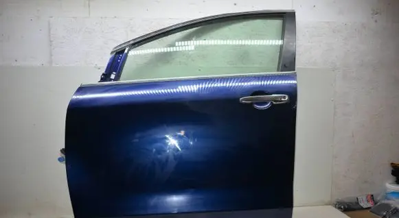 Mazda CX-7 Front door