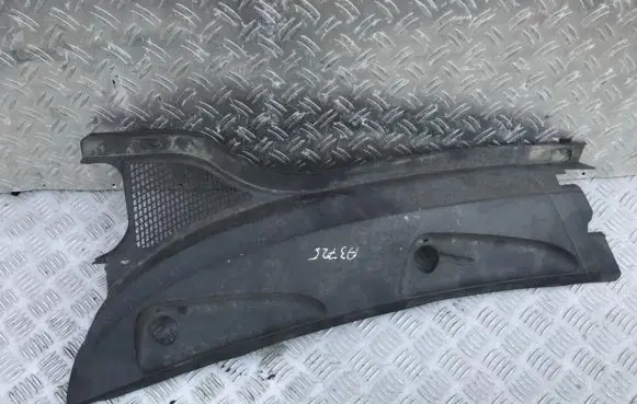 Renault Scenic I Wiper trim 8200050329