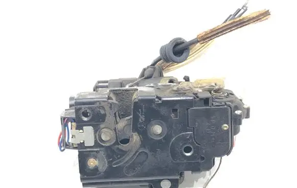 Seat Leon (1M) Rear door lock