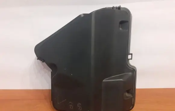 BMW X5 E70 Fuse box cover 12584 7555124