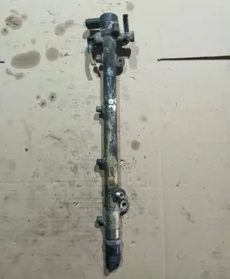 Mercedes-Benz A W168 Fuel main line pipe A6110700495 0445214064 000463