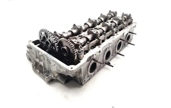 BMW 1 E81 E87 Engine head 7797678 7797511
