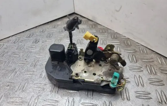 Chrysler 300 - 300C Front door lock GR20
