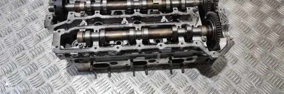 Mercedes-Benz E W212 Engine head R642016