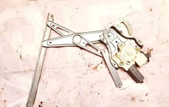 Toyota Avensis T250 Sliding door window regulator with motor