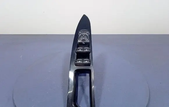 Ford Mondeo MK I Electric window control switch DG9T14540ECW