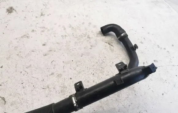 Opel Zafira B Intercooler hose/pipe 13251949
