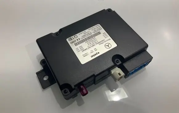 Mercedes-Benz E W212 Other control units/modules A2429004101 A2429014600 P13001639801