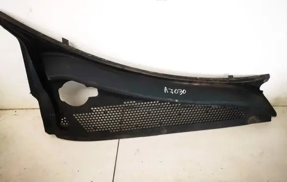 Chrysler PT Cruiser Wiper trim 05027430ac