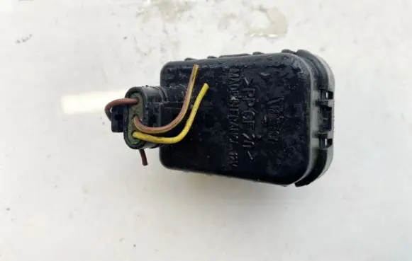 Headlight level adjustment motor