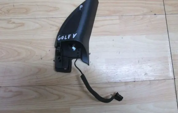 Volkswagen Golf V Front door speaker cover trim 