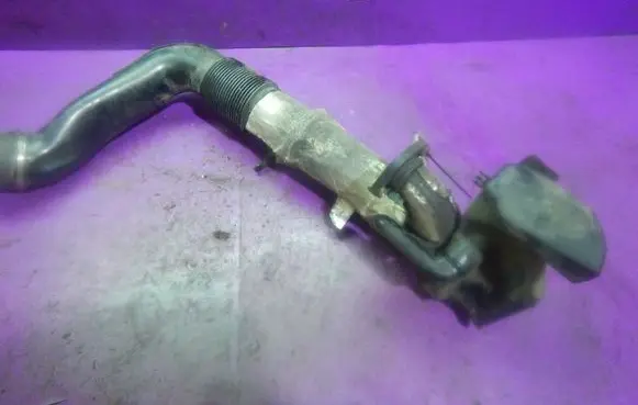 Ford Focus C-MAX EGR valve line/pipe/hose 
