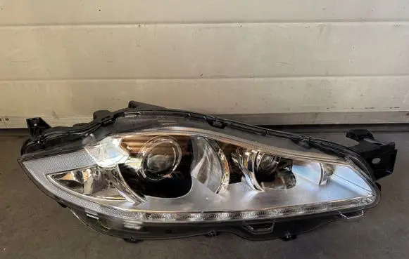 Jaguar XJ X351 Headlights/headlamps set 