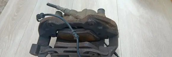 Mercedes-Benz ML W164 Front brake caliper 51452404
